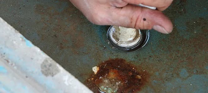 ترمیم سوراخ کف کولر آبی 1 cooler Insulation min.jpg